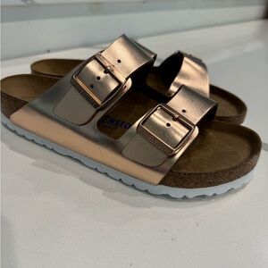 NWT Birkenstock 39 Arizona Soft Footbed Copper